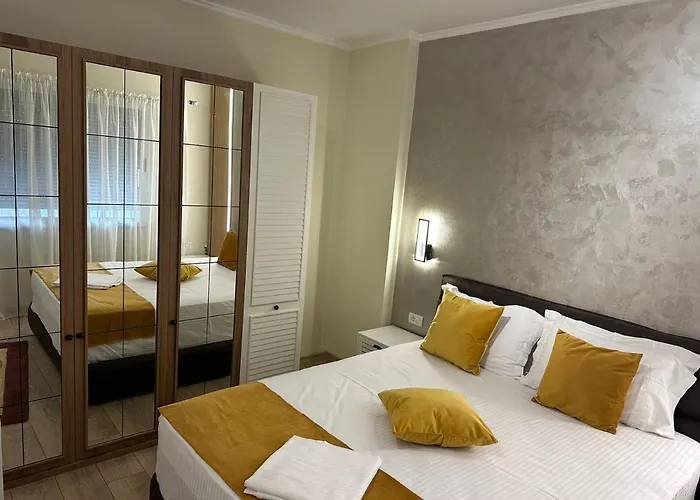 Center Luxury Orange 9a * Tirana